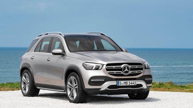 gle350奔馳最新報價,GLE350奔馳最新報價，一場自然美景的探索之旅