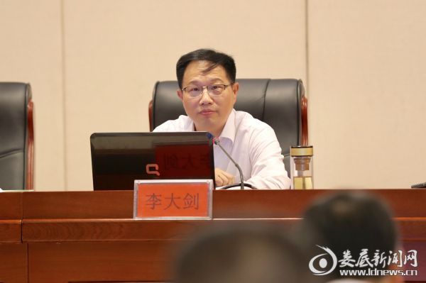 開封市委新任命的領(lǐng)導(dǎo)路云，小巷深處的獨(dú)特風(fēng)味引領(lǐng)者