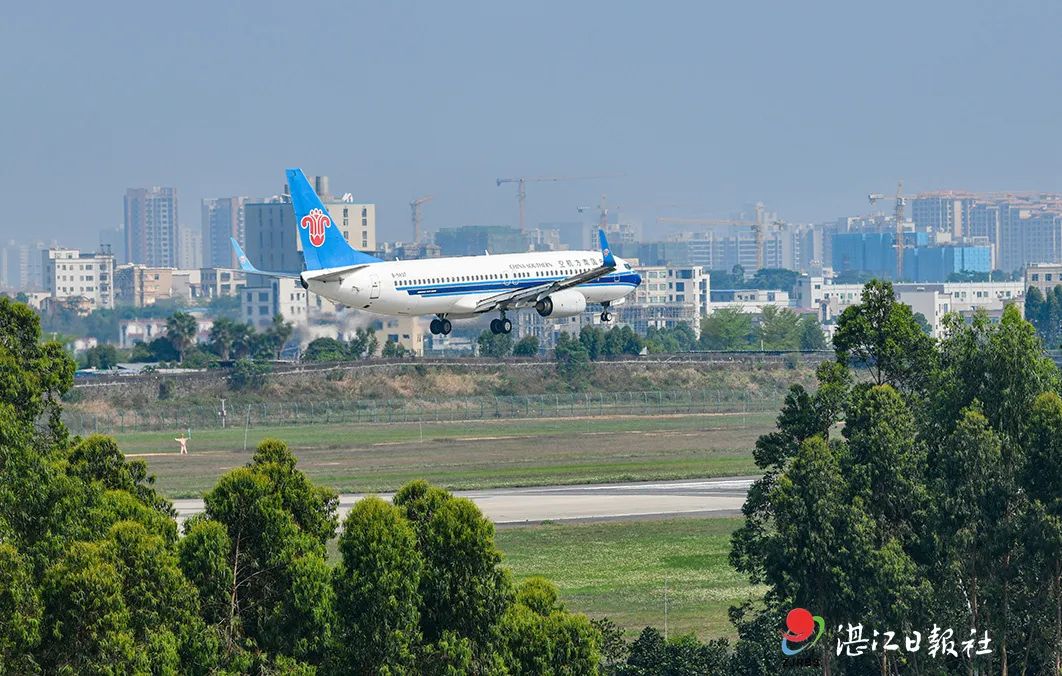 湛江新機(jī)場最新消息,湛江新機(jī)場最新消息與一段溫馨的飛行故事